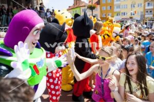 Parady bajkowe z udziałem postaci bajkowych