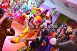 Bal karnawałowy dla dzieci z Tygryskiem